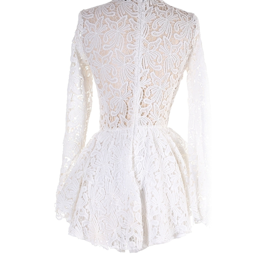 Gorgeous All White Lace Short Jumpsuit / Romper - Picture 2 of 4